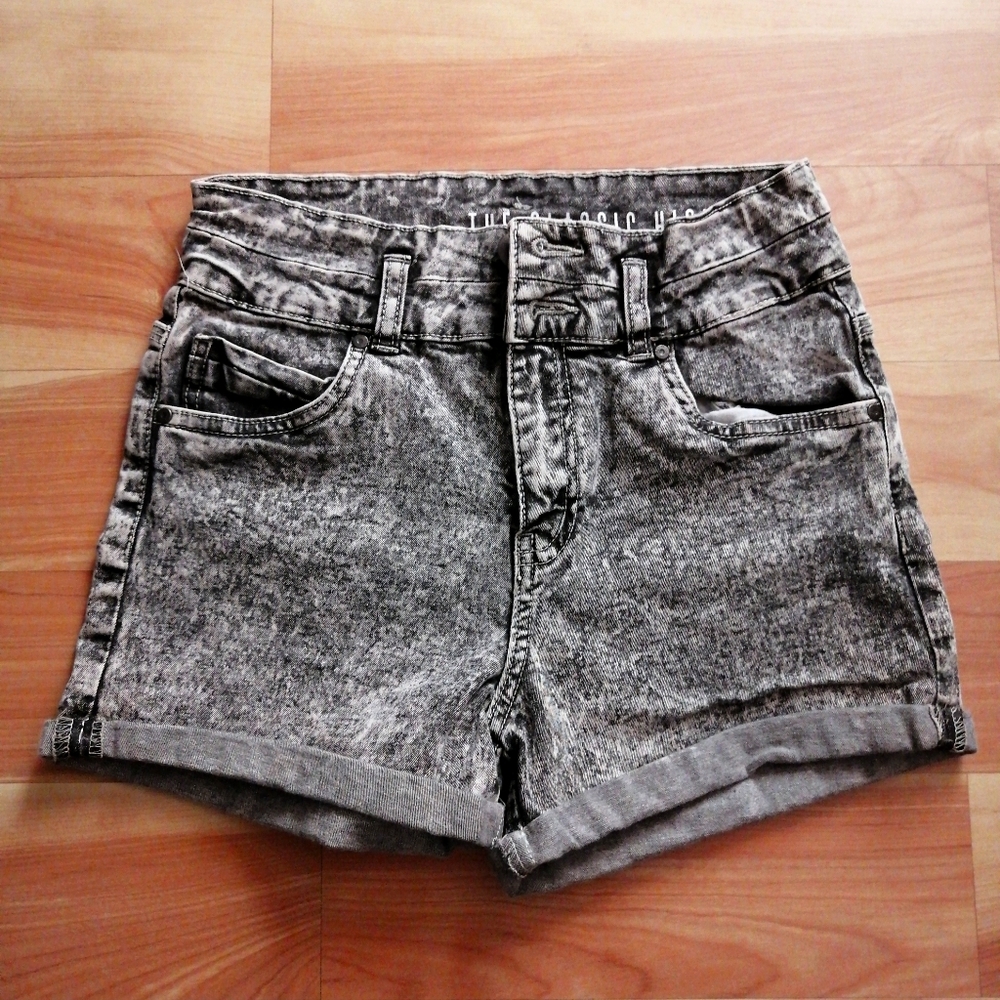 Cotton On high waisted shorts